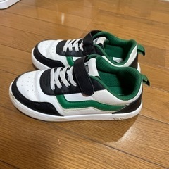 子供スニーカーの画像