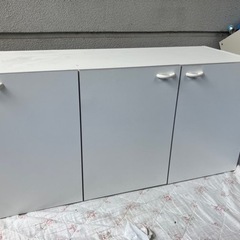 キッチン吊り戸棚