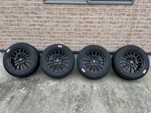 車のパーツ タイヤ、ホイール