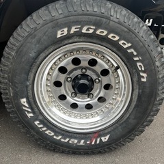 車のパーツ タイヤ、ホイール
