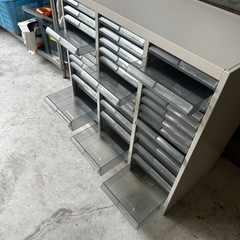 家具 オフィス用家具 棚の画像