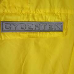 ラウンドパック　プルオーバージャケットの画像