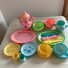 HELLO KITTY  キティ　おままごと　おもちゃティーセッ...