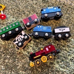 トイザらスのイマジナリウム木製レールセットの画像