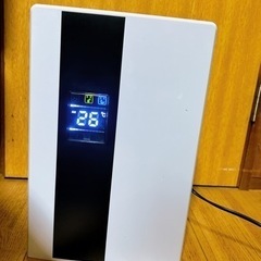 【引き渡し予定
】新品　除湿機　12ヶ月の保証書付き