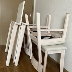 ニトリ　ダイニングテーブル