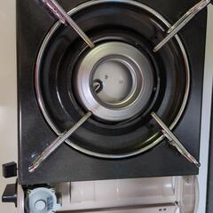 カセットコンロ、電気たこ焼き器セットの画像