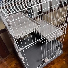 猫のケージの画像