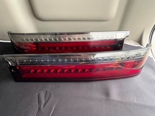 お値下けします‼️アトレーオーナー様‼️  早い者勝ち‼️ REIZ  アトレー300系  前期、中期  流星テールランプ  レッドスモーク