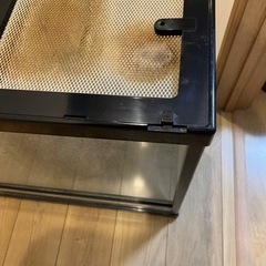 爬虫類ケージの画像
