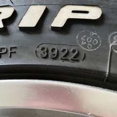 MINI R60ホワイトレタースタッドレス+ホイール4本 の画像