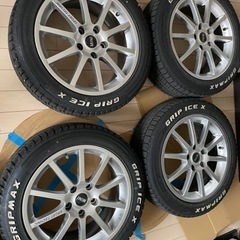 MINI R60ホワイトレタースタッドレス+ホイール4本 の画像