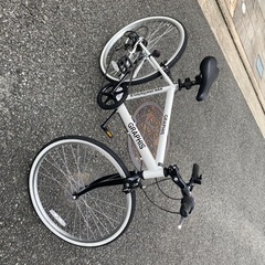 自転車 クロスバイクの画像