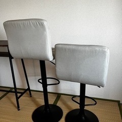 カウンターチェア2脚セットの画像