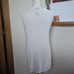 お値下げしました！H&Mニットベストの画像