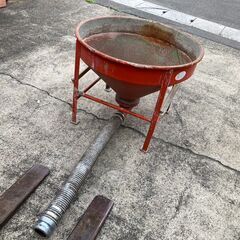 モルタルホッパー 　コンクリートホッパー 　生コンホッパー　中古 　径約800㎜　愛知県 一宮市 名古屋市 稲沢市 江南市 岩倉市 岐阜 羽島市 各務ヶ原市 岐阜市 三重県 愛知 グッドプライス一宮の画像