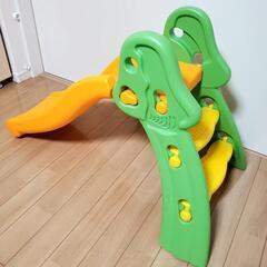 子供用すべり台の画像