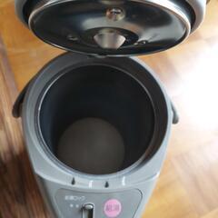 電気ポットの画像