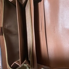 人気のCOACHの財布です☺️ほぼ新品✨最終お値下げです😊の画像