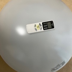 HITACHI シーリングライト 2021年製の画像