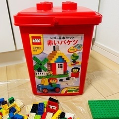 レゴ　赤いバケツ　おもちゃ　ブロック 
