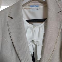 入学式用スーツ11号の画像