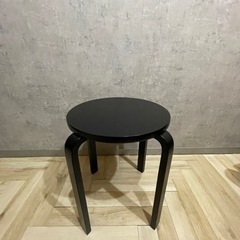モダンな椅子