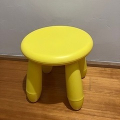 イケア　子ども用　椅子