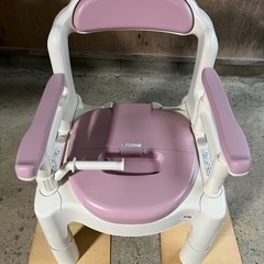 【新品未使用】安寿
ポータブルトイレ   