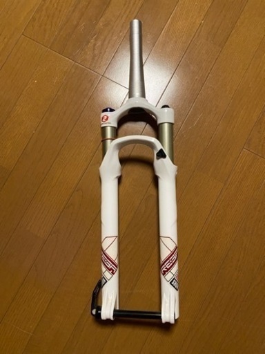 マウンテンバイク　サスペンション　ロックショック