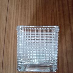 キャンドルホルダー（キャンドル付）です。の画像
