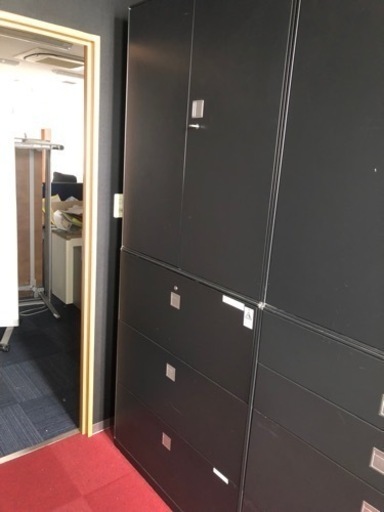 GY0629 オカムラ　レクトライン　書庫　三段引き出し　両開き　ブラック
