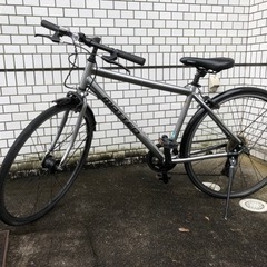 自転車 クロスバイクの画像