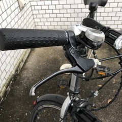 自転車 クロスバイクの画像