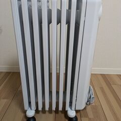 [サマーセール] [無料配達] オイルヒーター　DeLonghi JRE0812