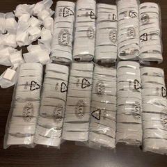 お譲り先決まりました　
USBケーブル　ACアダプター