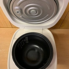 無印良品　しゃもじ置き付き炊飯器　MJ-RC3A2の画像