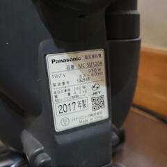 コード式　Panasonic スティックタイプ掃除機 MC-SU120A　2017年製 掃除機の画像