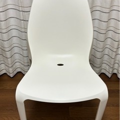 家具 椅子 
チェアの画像