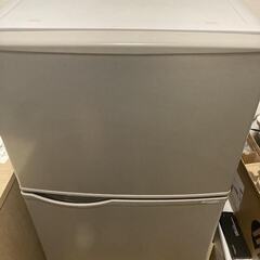 2017年製 シャープ 120L冷蔵庫の画像
