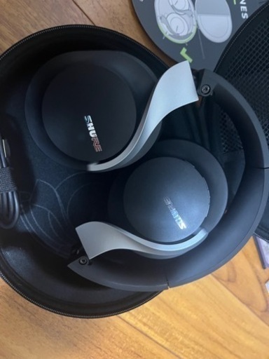 SHURE AONIC40