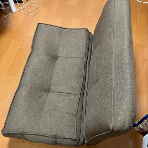 ニトリ　カジュアルソファ　簡易ベットにもなります。