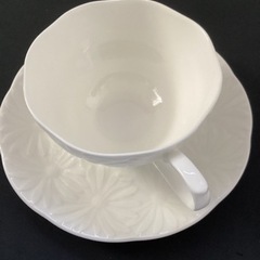 美品⭐︎MIKASA ミカサ ボーンチャイナ カップ&ソーサー レトロの画像