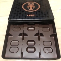 空缶 坂角総本舗 ゆかり 通常缶 黄金缶 ２つ 中身なしの画像