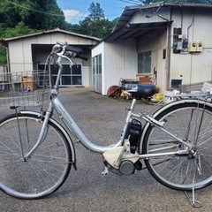 🎉大人気‼️🎉電動自転車🚲充電器、バッテリー付き💡の画像