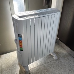 デロンギ　オイルヒーター　RHJ75V0915-GY