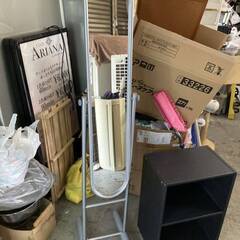 キャスター付 鏡 姿見 詳細不明 全身　無料　タダ　差し上げます...