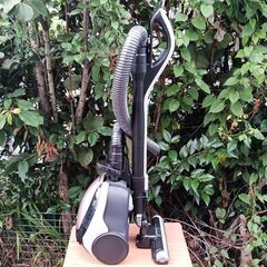 ★美品!!お届け可！★ HITACHI 紙パック式 掃除機 『かるパック』CV-PF300の画像