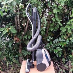 ★美品!!お届け可！★ HITACHI 紙パック式 掃除機 『かるパック』CV-PF300の画像