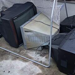ブラウン管テレビ６台お譲りします。